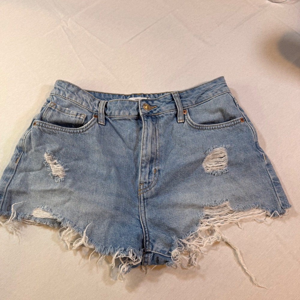 Forever 21 Premium Distressed Denim Shorts Womens 28 Light Frayed Festival Y2K